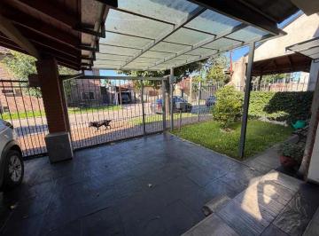 Casa de 6 ambientes, Quilmes · Chalet en Venta en Quilmes