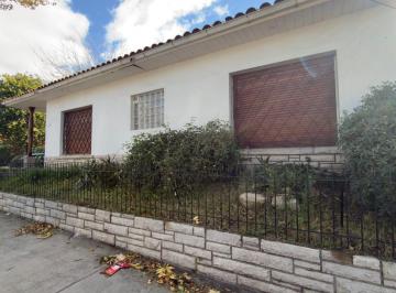 Casa · 187m² · 4 Ambientes · 2 Cocheras · Casa en San José