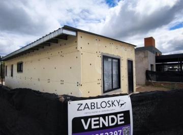 Local comercial Venta de 1 ambiente · Oportunidad, Casa a Terminar en Docta Malagueño Sobre Boulevard!