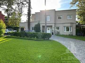 Casa · 292m² · 6 Ambientes · 4 Cocheras · Casa 6 Ambientes en Venta y Alquiler - Fincas de Iraola I