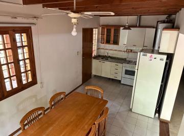 -  Ubicación: Bº VI Plan Agua y Energía, a minutos del Parque Las Margaritas
- C · Exclusiva Casa en Venta – Adyacencia Bº Batalla del Pilar