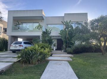 Casa · 280m² · 5 Ambientes · Casa en Venta 5 Amb Greenville