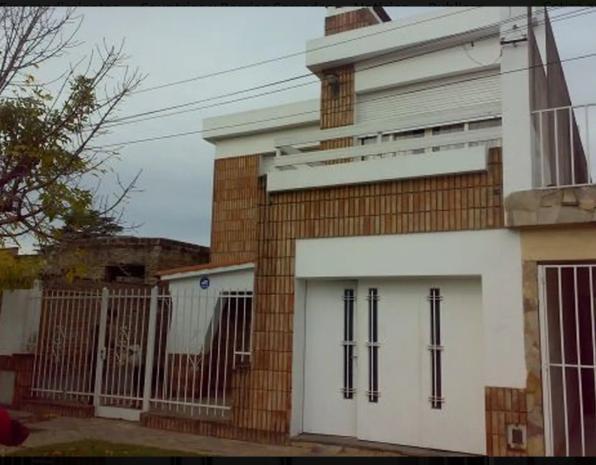 Casa · 120m² · 7 Ambientes