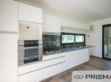 Casa de 7 ambientes, Córdoba · Casa - 3 Dorm - Housing Pazifica, en Villa Warcalde
