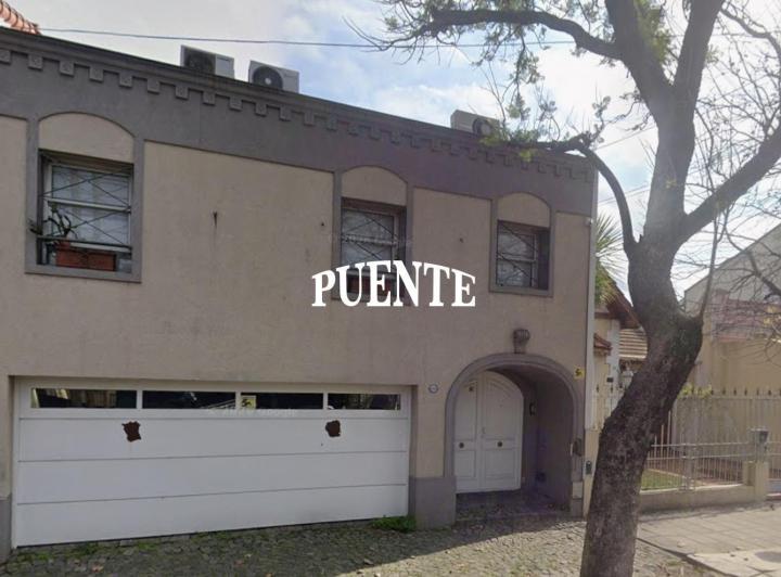 Casa · 372m² · 6 Ambientes · 2 Cocheras