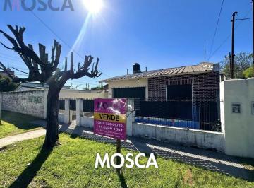 Casa · 150m² · 6 Ambientes · 1 Cochera · Casa en Venta Moreno Oportunidad