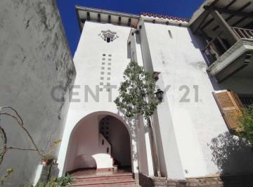 PH · 77m² · 5 Ambientes · Venta - Departamento de Alto Valor Arquitectónico - Rosario