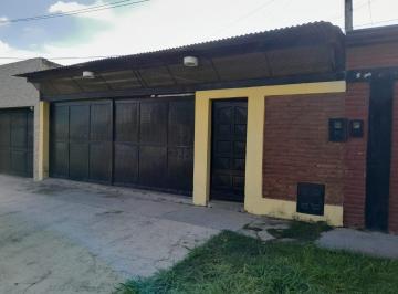 Casa · 100m² · 6 Ambientes · 1 Cochera · Casa en Venta - Zona Tafi Viejo