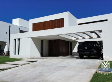Casa · 245m² · 5 Ambientes · 4 Cocheras · Casa Venta 5 Amb a Estrenar Greenville Polo & Resort.