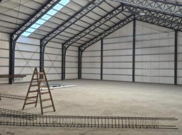 Bodega-Galpón · 400m² · 1 Ambiente · Galpón en Bariloche