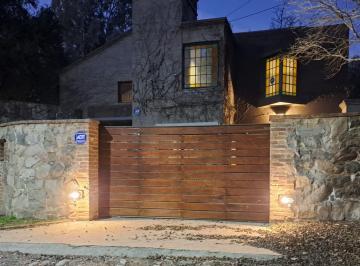 Foto · Alquiler Casa Villa Rivera Indarte 4 Dorm. 960 m de Terreno Piscina
