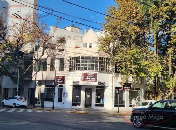 Oficina comercial · 140m² · Oficina en Flores
