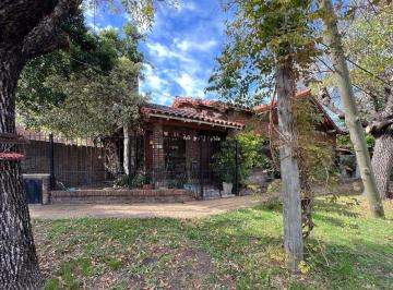 Casa · 138m² · 5 Ambientes · Casa en Venta en Barrio Inglés - Hurlingham