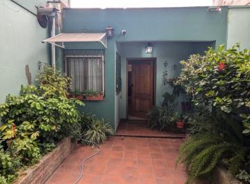 Casa de 3 ambientes, Lanús · Casa Refaccionada a Nuevo Con, Amplio Fondo, Garaje y Local