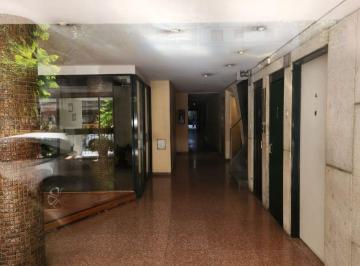 Departamento de 2 ambientes, Barracas · Para No Perder 2 Amb Contra Frente Muy Luminoso