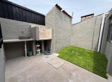 PH · 66m² · 4 Ambientes · PH con Patio - Alquiler en Moron Centro