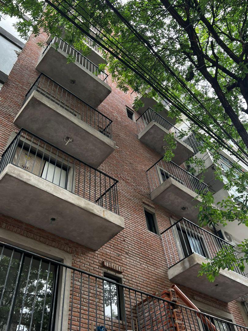 PICHINCHA 830. Entre Av. independencia y Estados unidos