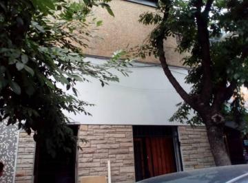 PH · 150m² · 8 Ambientes · Unico PH Al Frente, Entrada Independiente 8 Ambientes, Excelente