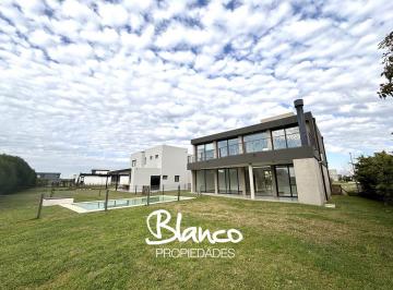 Casa · 205m² · 5 Ambientes · 2 Cocheras · Casa en Venta en Puertos, Barrio Ceibos, Escobar, G. B. a. Zona Norte