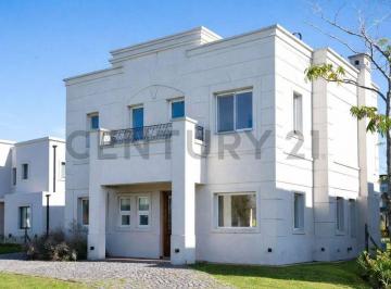 Casa · 200m² · 7 Ambientes · Venta Casa 7 Ambientes en Acacias Puertos
