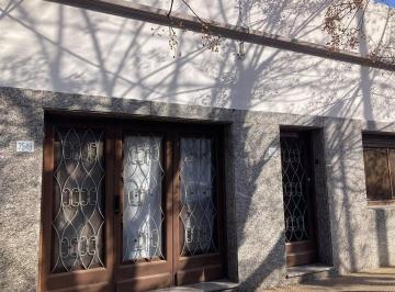 Casa · 130m² · 4 Ambientes · 1 Cochera · Venta Casa 4 Amb en Jose Leon Suarez Apto Credito