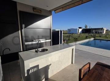 Casa · 150m² · 4 Ambientes · 2 Cocheras · Venta Casa 4 Ambientes con Escritorio, Pileta y Vista a Arboleda | Barrio Norte, General Rodriguez