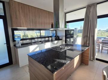 Casa · 150m² · 4 Ambientes · 2 Cocheras · Venta Casa 4 Ambientes con Escritorio, Pileta y Vista a Arboleda | Barrio Norte, General Rodriguez