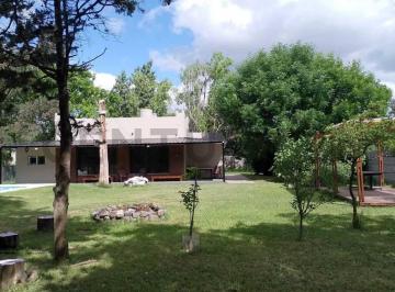 Quinta vacacional · 2000m² · 4 Ambientes · Exclusiva Casa Quinta en Canning - Naturaleza, Confort y Privacidad