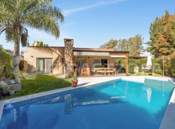 Casa · 126m² · 4 Ambientes · 4 Cocheras · Casa Venta en Una Planta en El Barrio Los Tilos, La Cañada de Pilar - Apta Crédito
