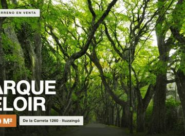Terreno · 200m² · 4 Ambientes · 3 Cocheras · Terreno de 939 m² en Venta en Parque Leloir