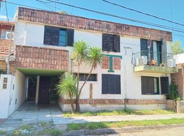 Casa · 120m² · 4 Ambientes · 1 Cochera · Venta Casa Martínez 4 Ambientes a Refaccionar