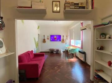 Departamento de 2 ambientes, Caballito · Departamento 2amb Luminoso - 1er Piso por Escalera