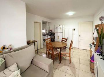 Imagen 1 - Departamento de 1 dormitorio orientado al este en barrio Pichincha. Muy buen estado. - · Departamento de 1 Dormitorio Orientado Al Este en Barrio Pichincha Muy Buen Estado.