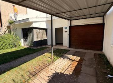 Casa · 120m² · 7 Ambientes · 2 Cocheras · Alquiler Casa de 3 Dorm.! Amplia y Luminosa! B° Bajo Palermo