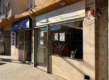 Local comercial · 24m² · 2 Ambientes · Alquiler Local Comercial en General Paz
