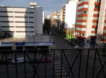 Departamento · 70m² · 4 Ambientes · Departamento en Alquiler - 3 Dorm. 2 Baños - Mar del Plata