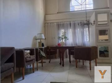 PH · 147m² · 4 Ambientes · PH en Venta - 3 Dorm. 3 Baños - Congreso