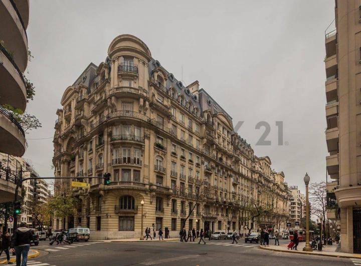Departamento · 335m² · 6 Ambientes