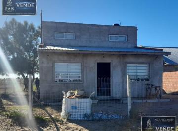 Casa · 495m² · 4 Ambientes · |chalet a Terminar| |zona en Crecimiento|