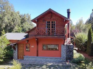 Casa · 150m² · 5 Ambientes · 1 Cochera · Propiedad en Barrio Los Volcanes