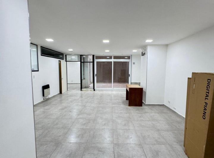 Oficina comercial · 85m² · 5 Ambientes