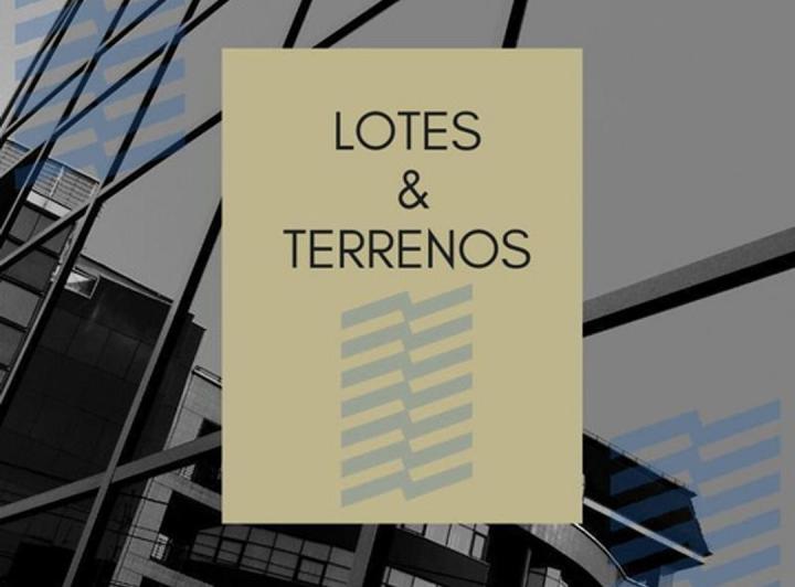 Terreno · 298m²