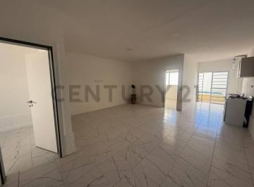 PH · 67m² · 4 Ambientes · 1 Cochera · PH en Venta con Pileta y Cochera en San Carlos La Plata