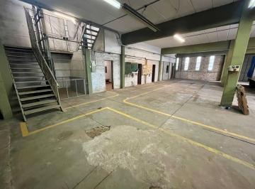 Bodega-Galpón · 965m² · 3 Cocheras · Venta Galpon o Planta Industrial Ezpeleta Oeste