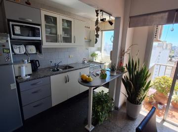 Departamento · 70m² · 4 Ambientes · 1 Cochera · Venta Depto 4 Ambientes C/cochera - Quilmes Centro / Apto Credito