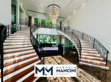Casa · 700m² · 7 Ambientes · 8 Cocheras · Venta Mansíon en Saint Thomas Este Alta Gama