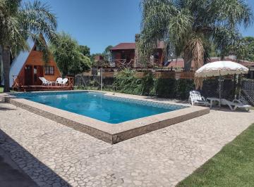 Quinta vacacional de 3 ambientes, Funes · Venta Quincho con Pileta y Terreno