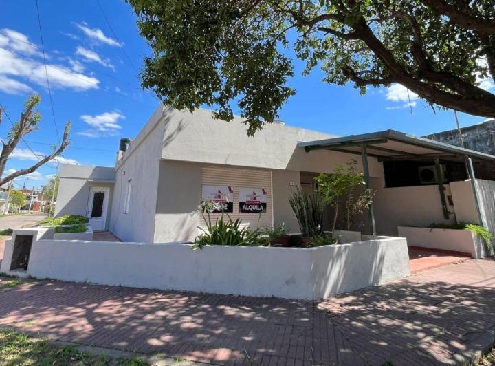 Casa · 100m² · 3 Ambientes · 1 Cochera