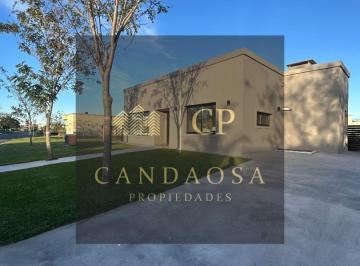 Casa · 131m² · 4 Ambientes · 2 Cocheras · Glm. Venta Impecable Casa B San Ramon, Pilar del Este