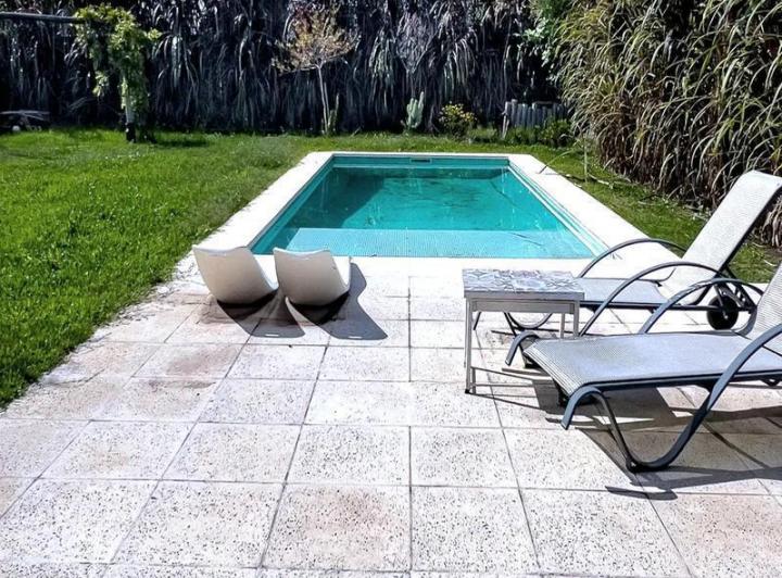 Casa · 125m² · 5 Ambientes · 6 Cocheras